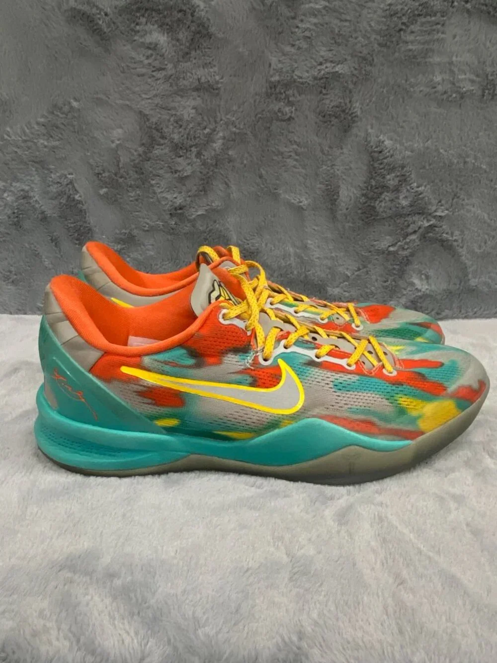 Nike Kobe Bryant 8 Venice Beach Shoes Mens Size 8 Green Yellow Orange Sneakers